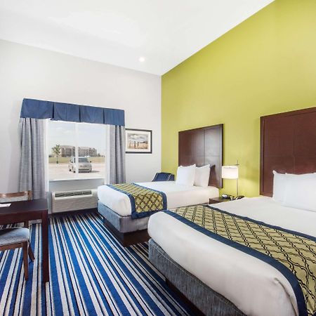 Hawthorn Extended Stay By Wyndham Midland Bagian luar foto
