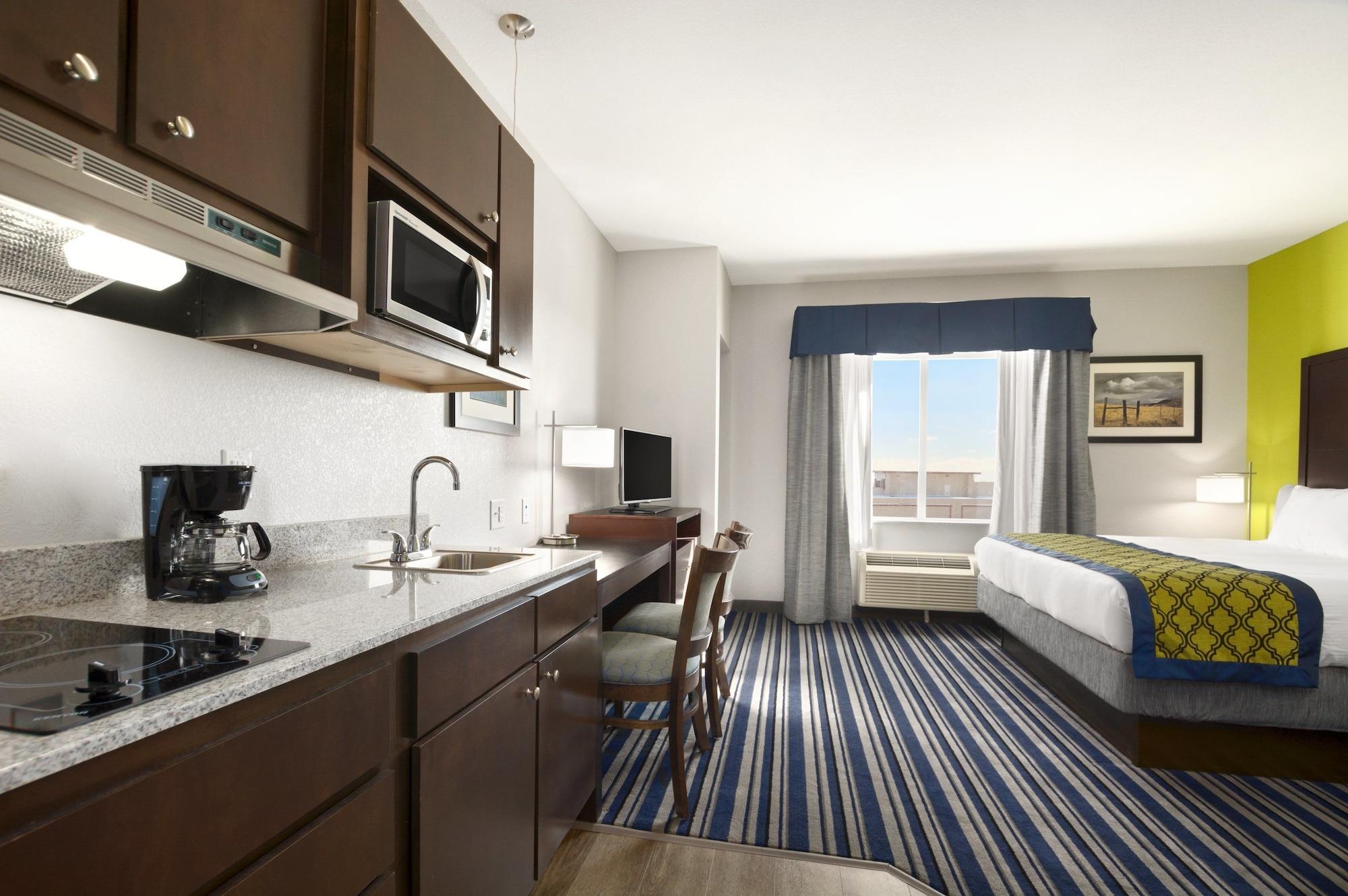 Hawthorn Extended Stay By Wyndham Midland Bagian luar foto