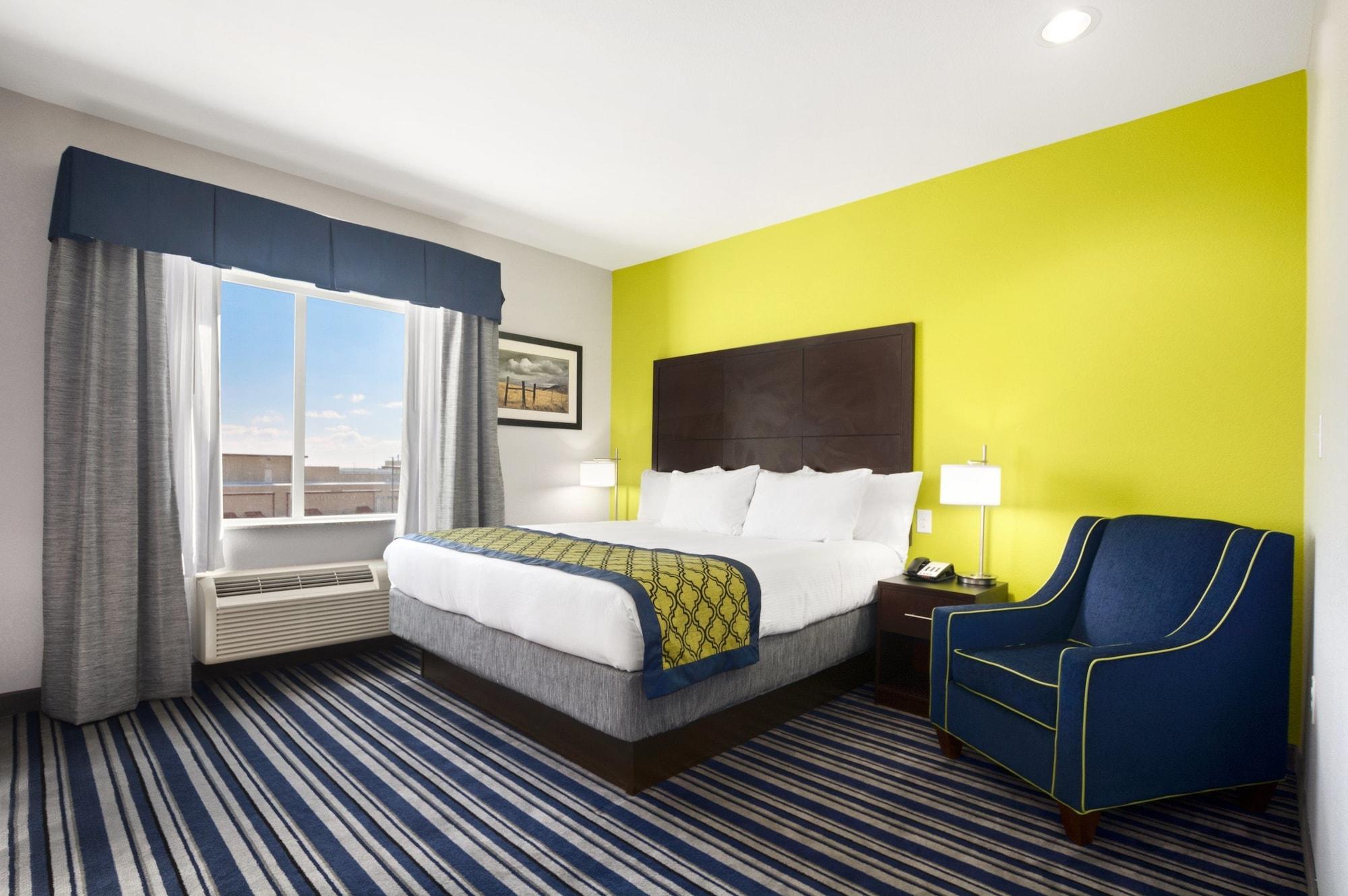 Hawthorn Extended Stay By Wyndham Midland Bagian luar foto