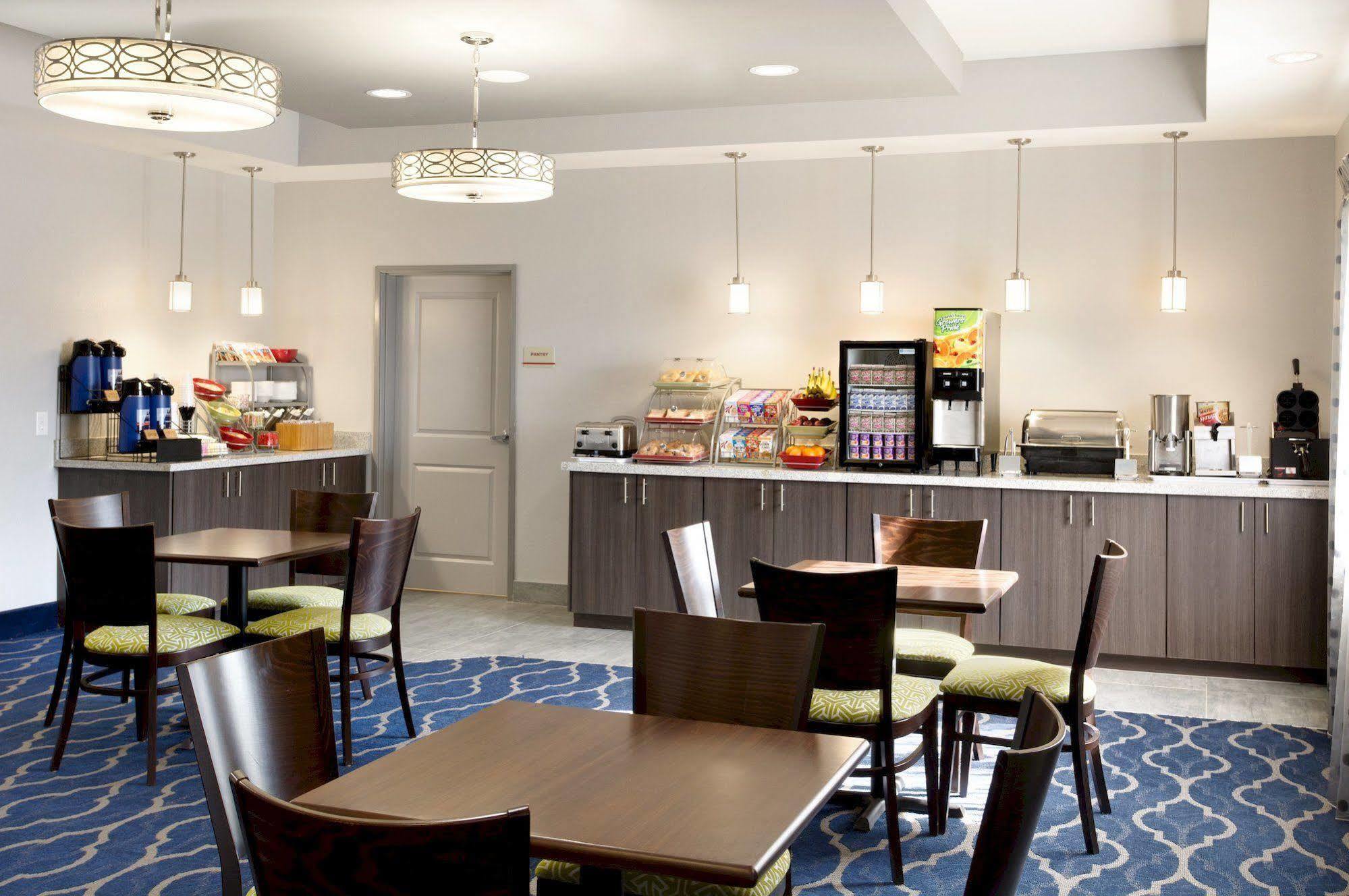 Hawthorn Extended Stay By Wyndham Midland Bagian luar foto
